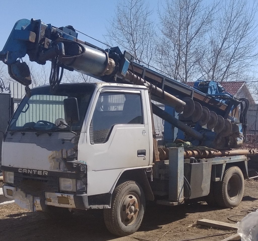 Услуги ямобура. Буровые работы под сваи, опоры