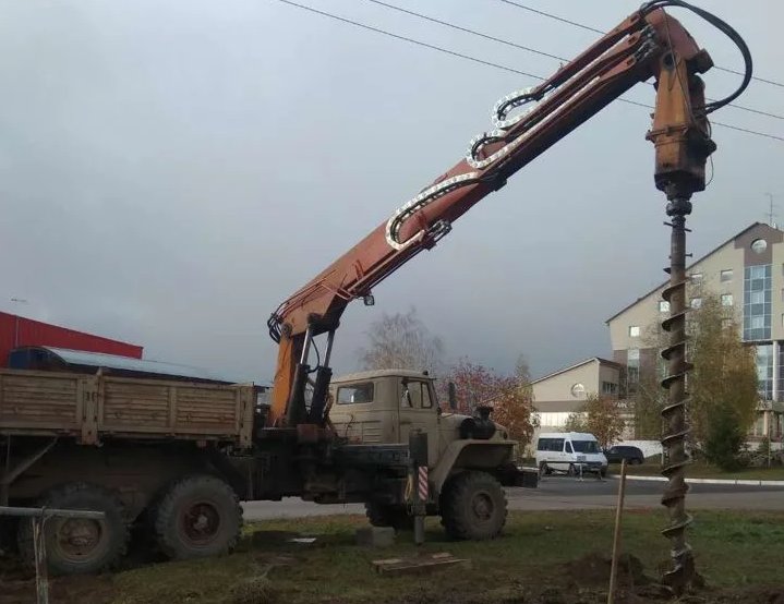 Бурение. ямобур. множество диаметров и глубина до 15
