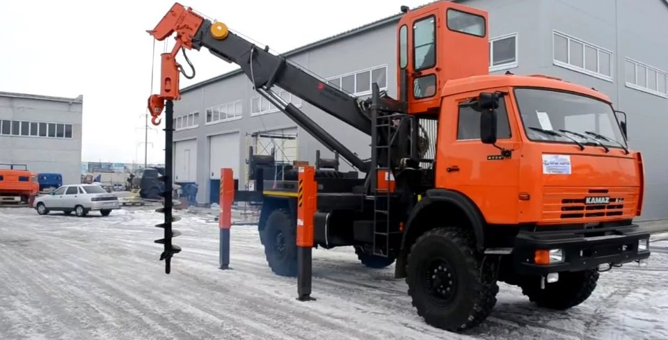 Ямобур на базе камаз 4х4