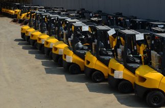 Поставка вилочных автопогрузчиков