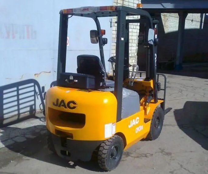 Аренда вилочного погрузчика JAC