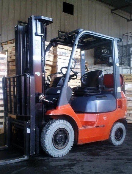 Погрузчик вилочный в аренду Toyota 1. 5 тонны