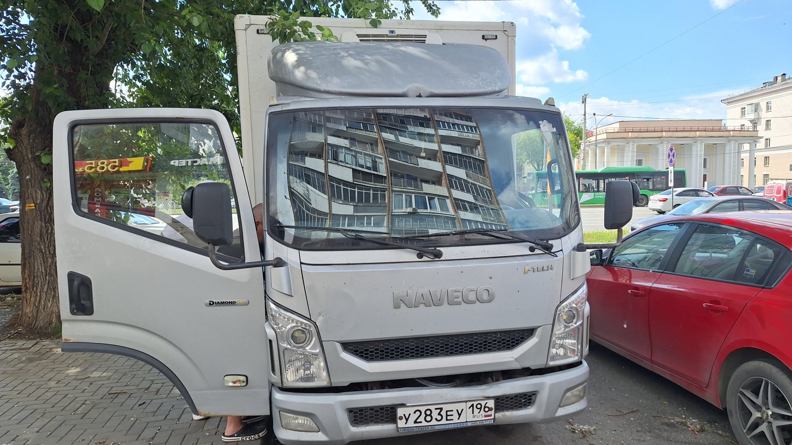 Грузоперевозки рефрижератором Naveco c300