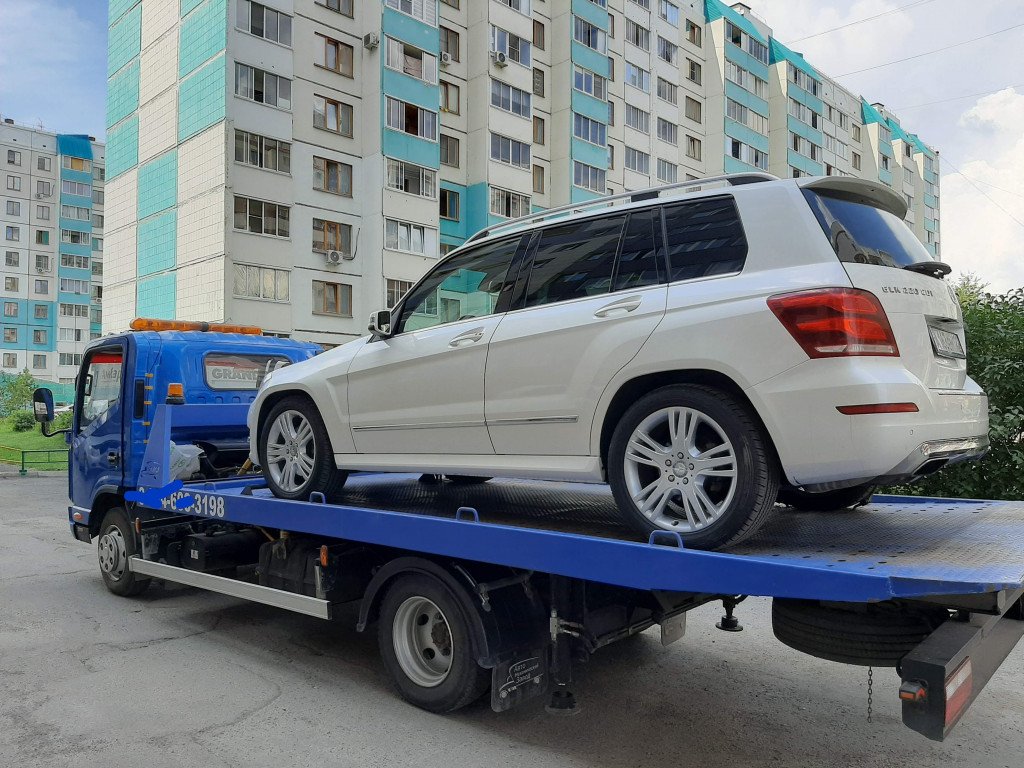 Недорогой эвакуатор по городу и краю