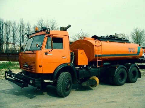 Услуги поливомоечной машины Камаз 55102