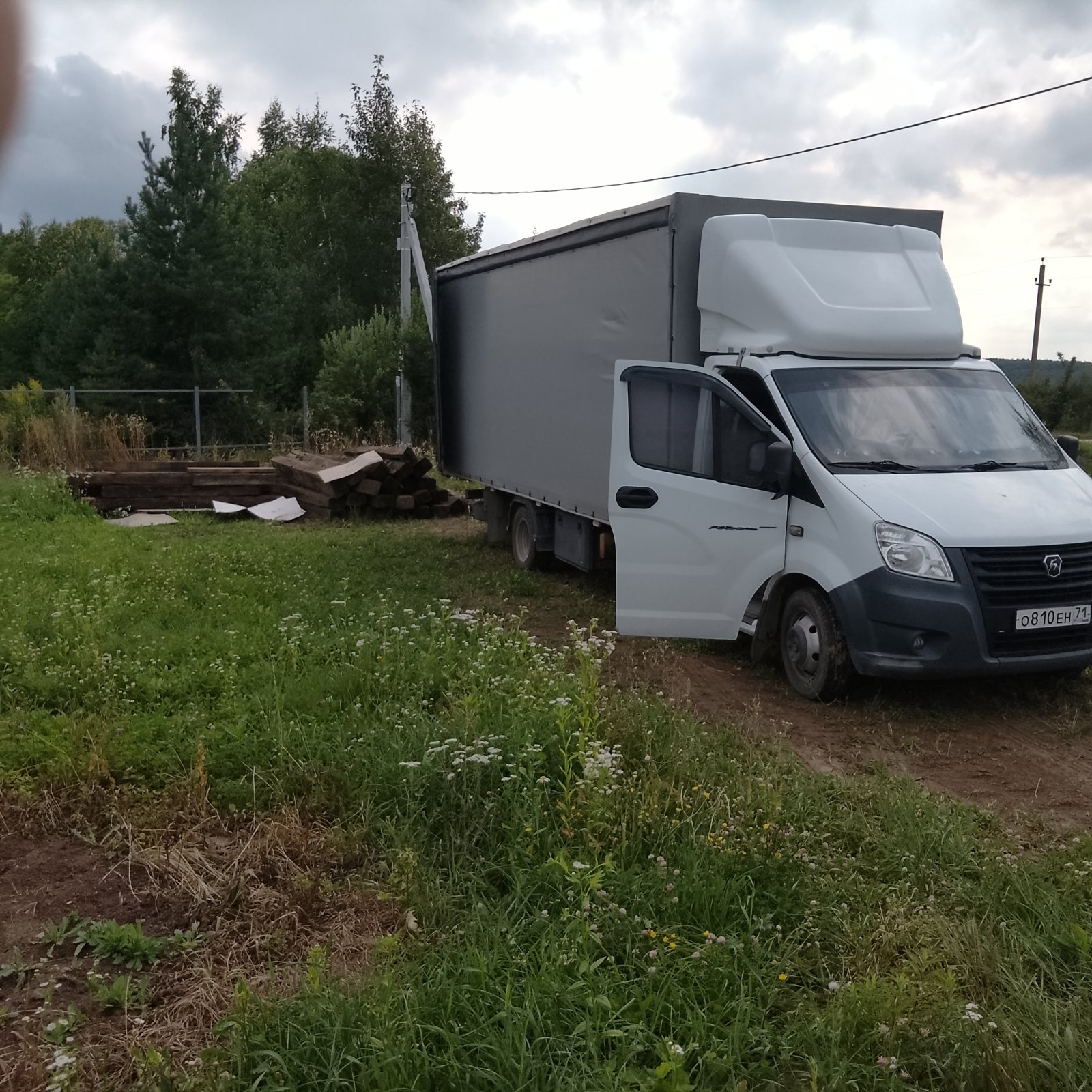 Грузоперевозки по городу и межгороду. Доставка товара