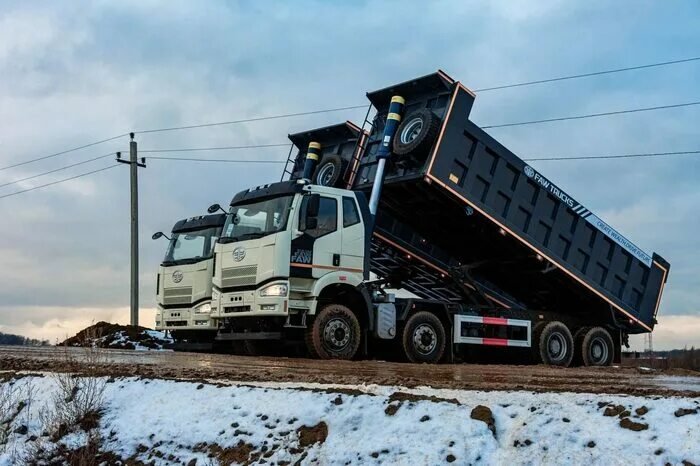 Услуги самосвалов 30 т, 40 тонн Ивеко, FAW