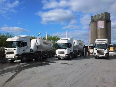 Цементовоз SCANIA от собственника