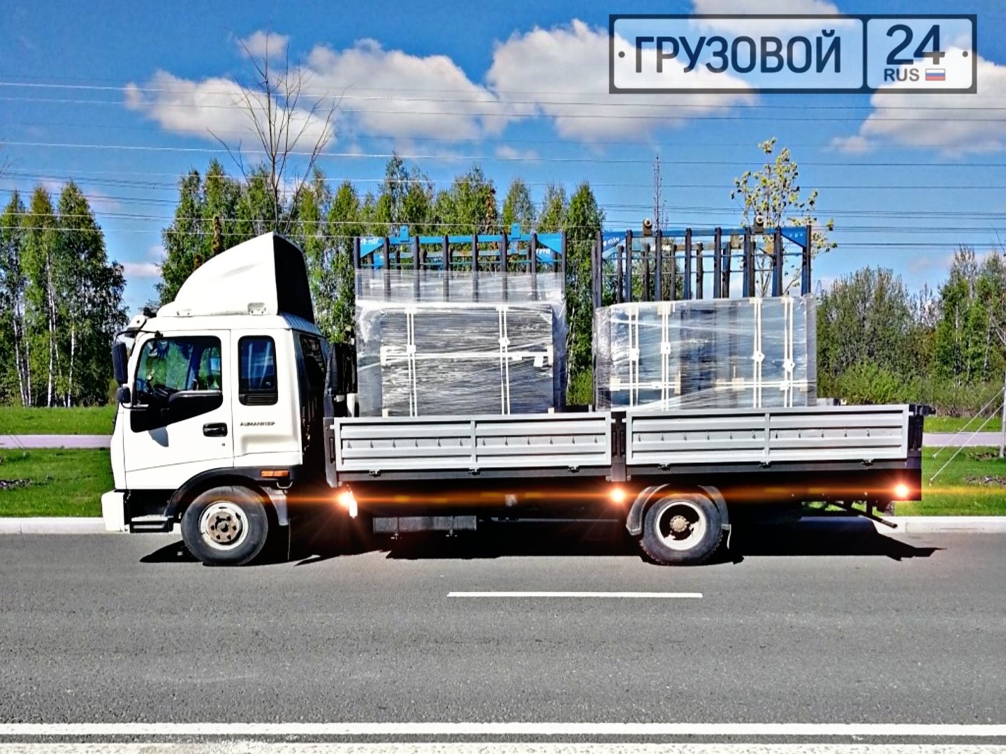 Грузовик бортовой / фургон бабочка