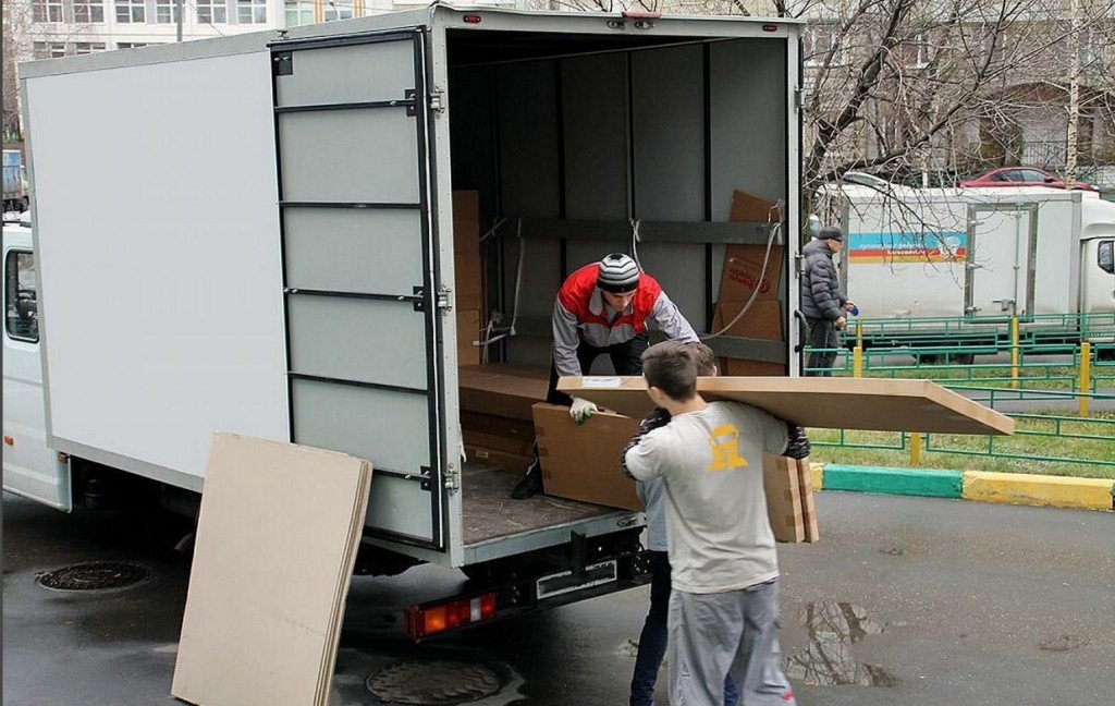 Перевозка на Валдай, доставка фортепиано