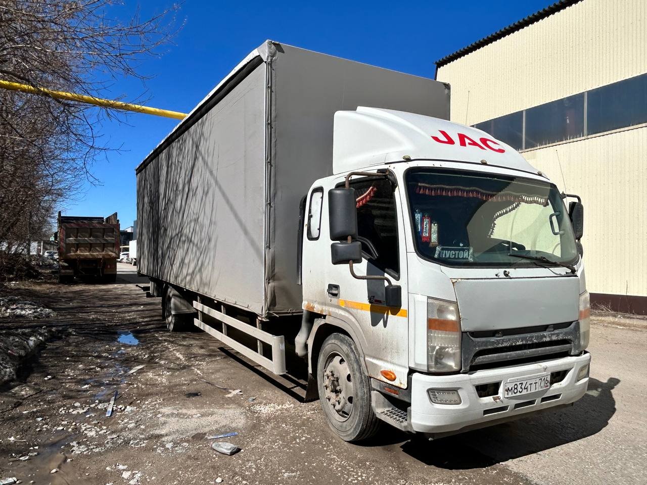 Грузоперевозки Газель, Валдай с кузовом 7. 6 метров