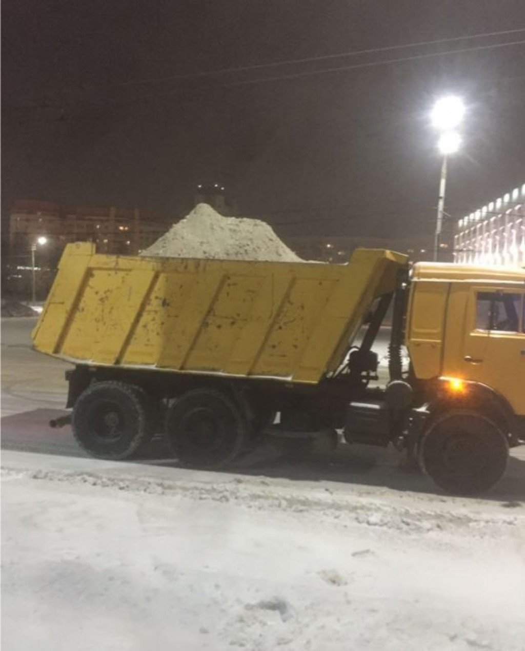 Камаз самосвал. Щебень, песок, чернозём, навоз, щепа