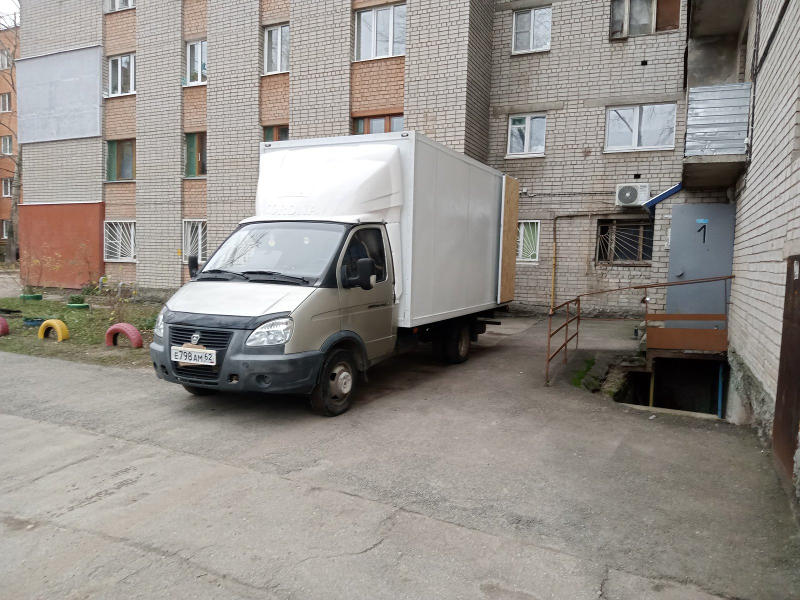 Грузоперевозки по городу и РФ, грузчики
