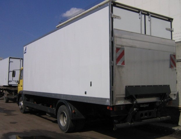 Грузовик с гидробортом по низкой цене