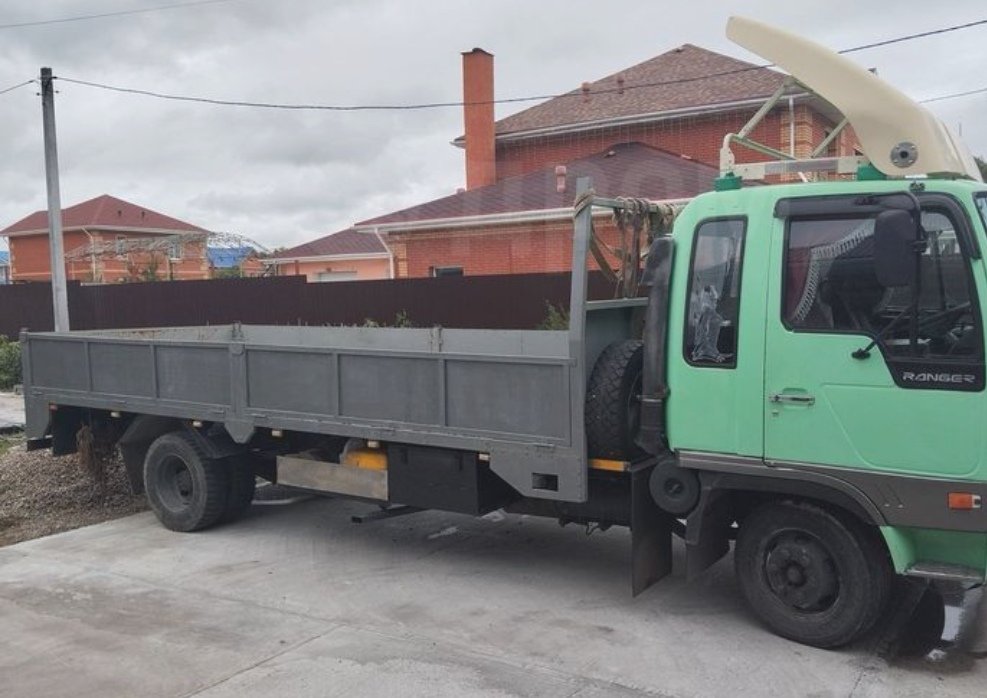 Грузоперевозки до 5 тонн на открытой машине HINO RAHPER