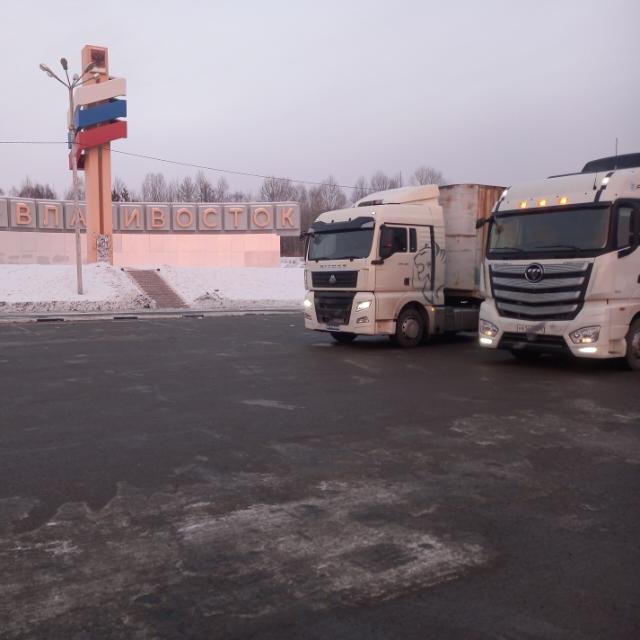 Грузовые перевозки. Площадка длинномер шаланда