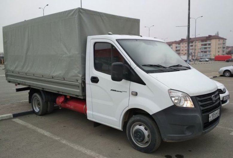 Качественные грузоперевозки и доставка корма