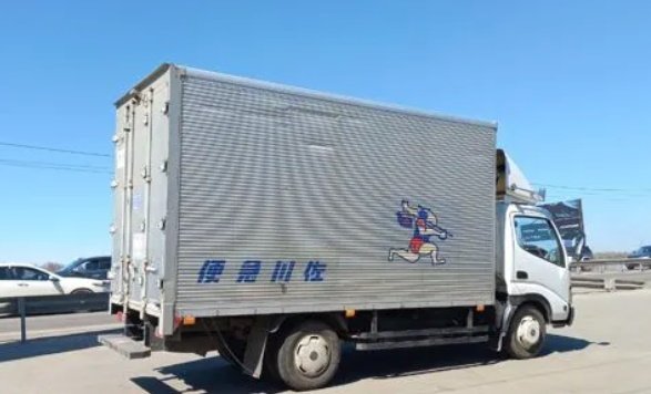 Быстро доставим ваши вещи на дачу
