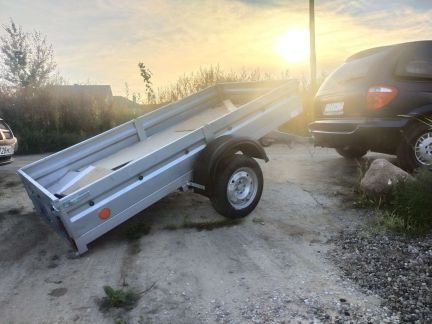 Самосвальный легковой прицеп