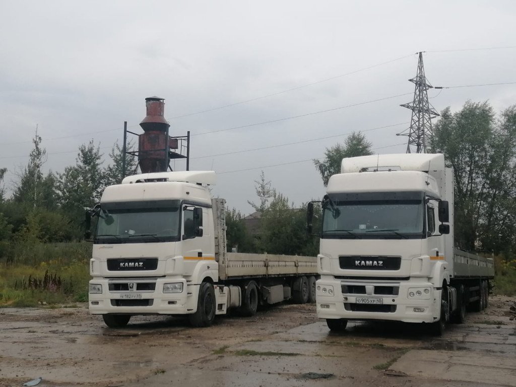 Грузоперевозки бортовыми, открытыми длинномерами