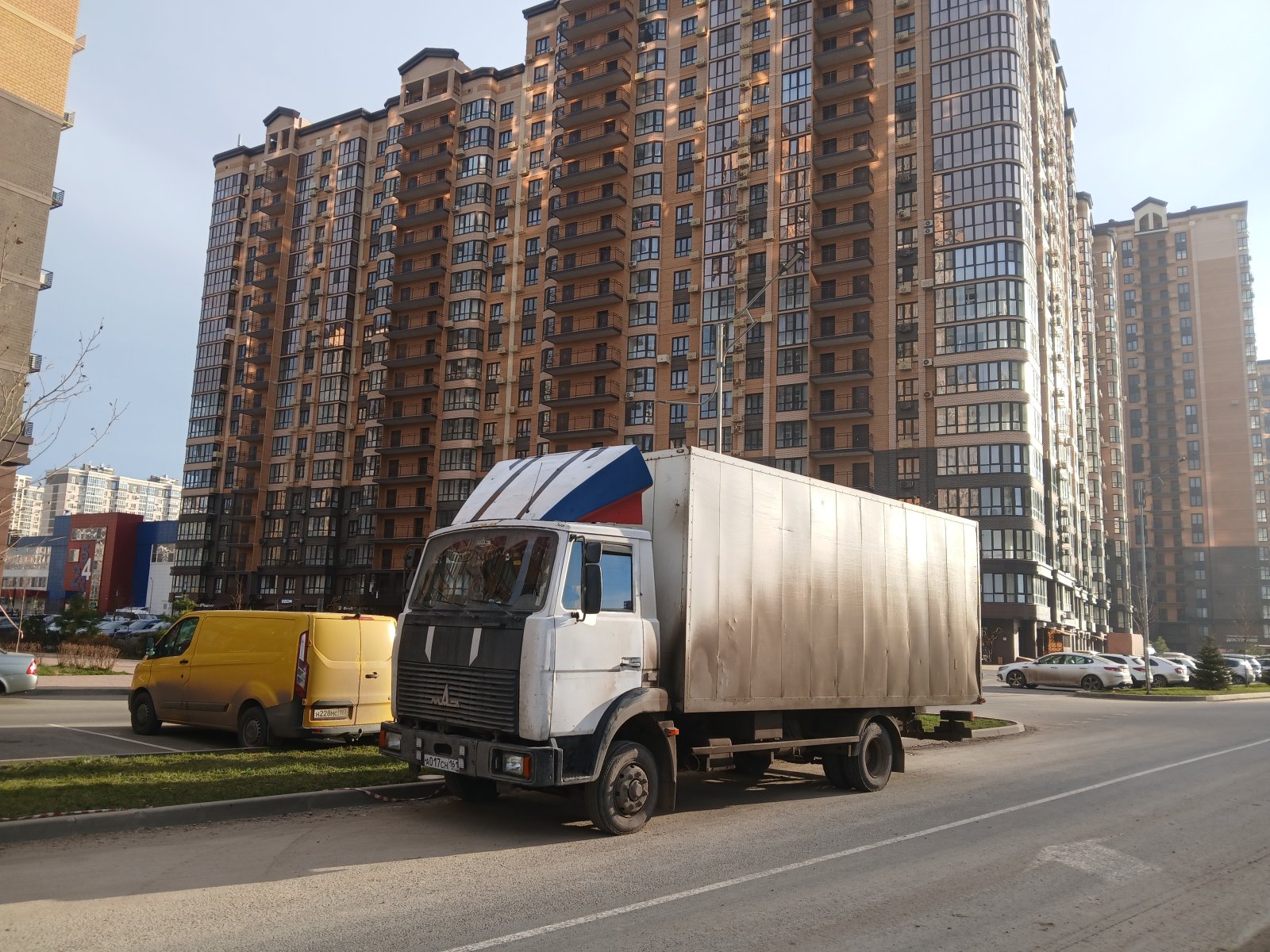 Прямой перевозчик на грузовике МАЗ 5 тонн