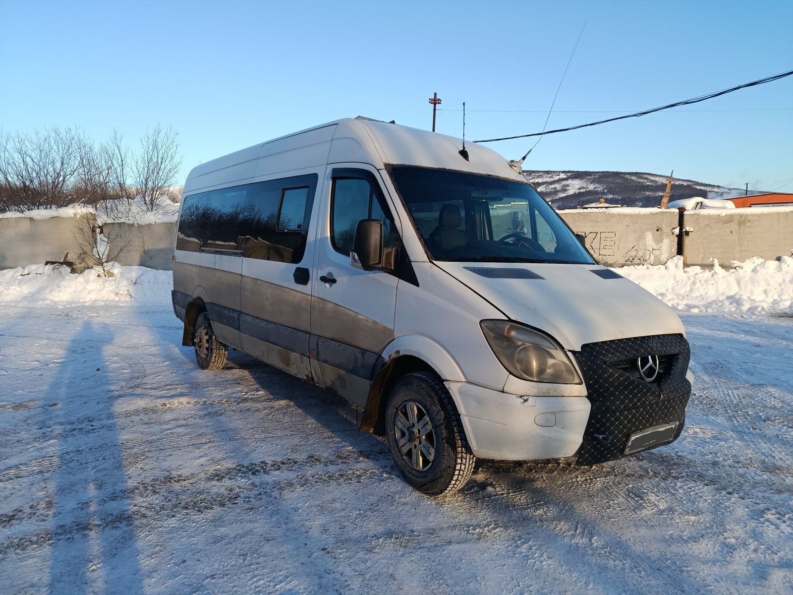 Грузовое такси с местами для 8-ми пассажиров