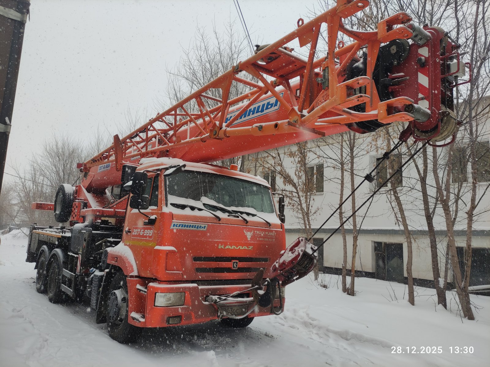 Услуги автокрана КС-55713-1К-4В вездехода