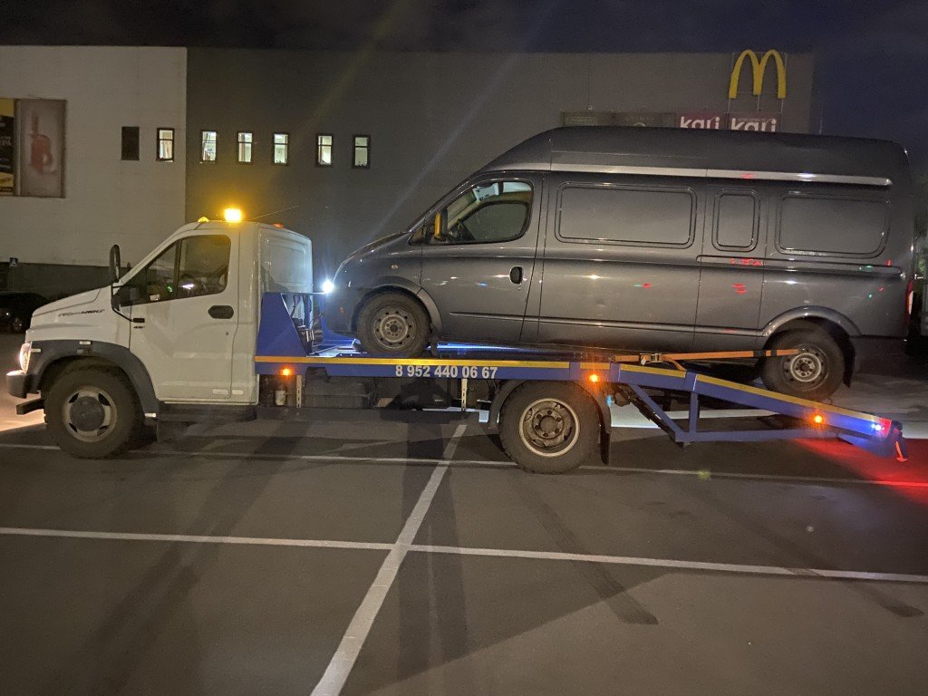 Эвакуатор, перевозка авто, техники