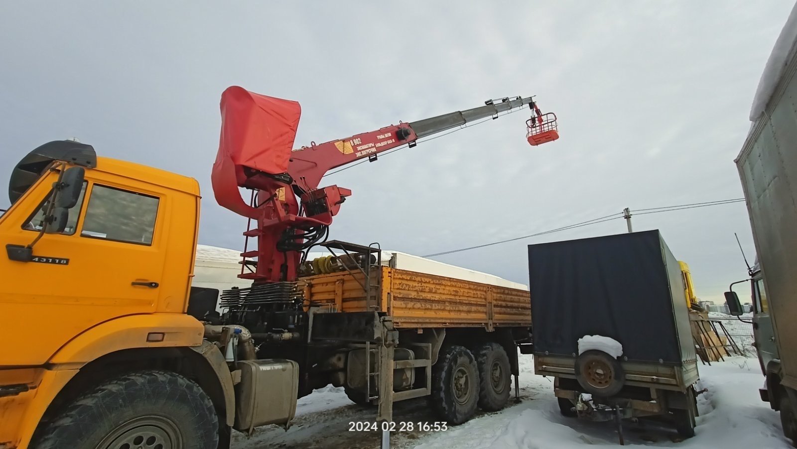 Автовышка на базе манипулятора вездехода