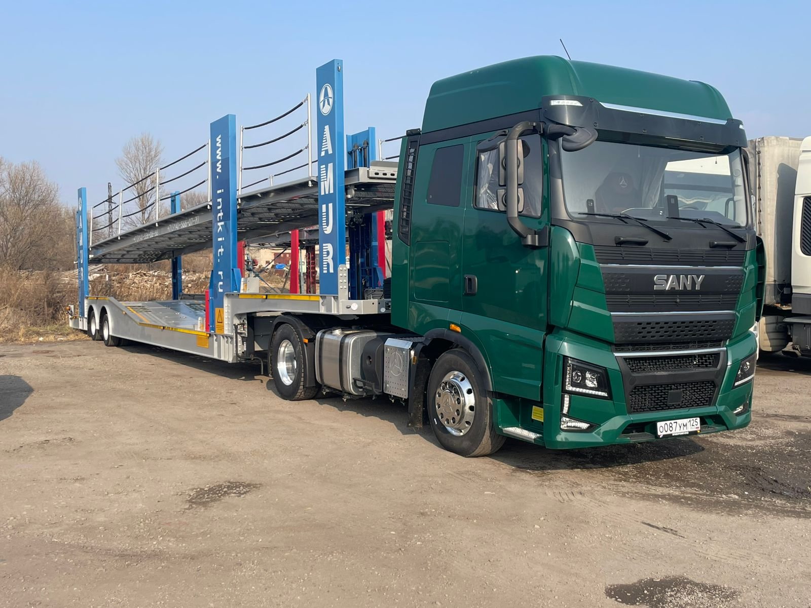 Дозагрузом перевозка на автовозе Амур LYR9402TCL