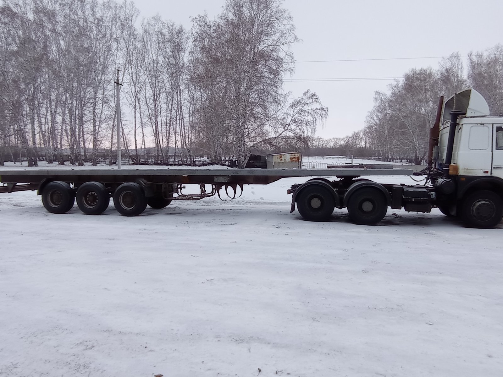 Перевозка грузов область. Полуприцеп