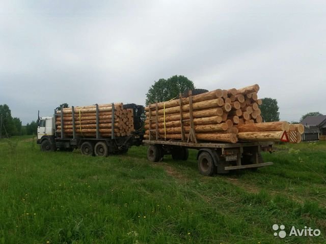 Лесовоз с манипулятором