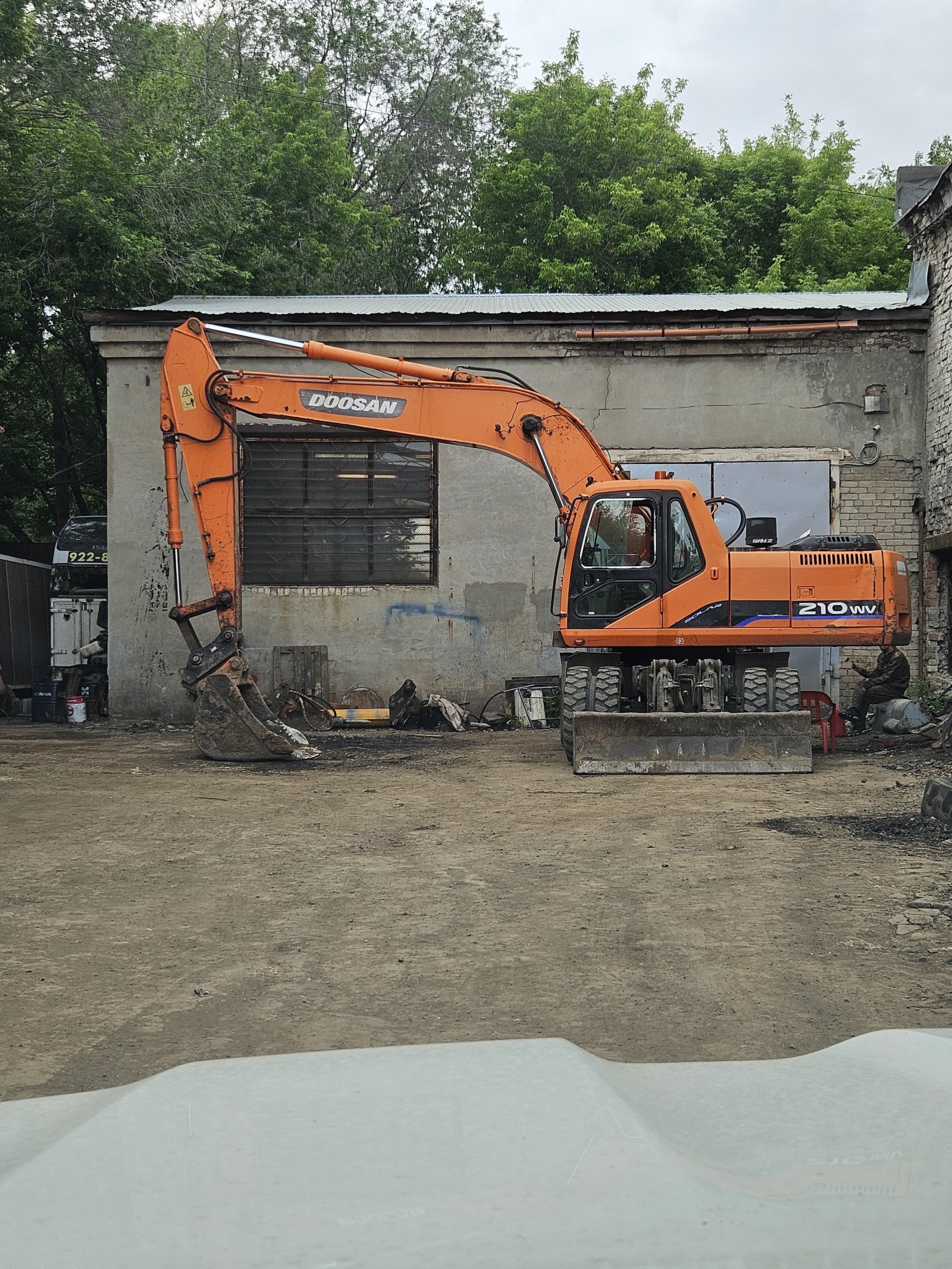Аренда гидромолота на базе экскаватора