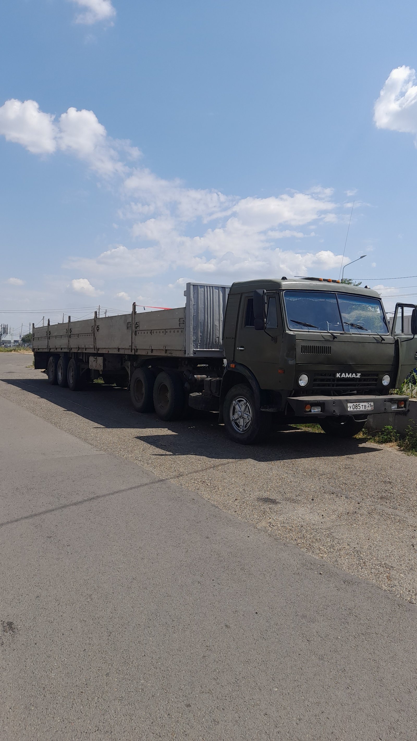 Грузоперевозки длинномер, бортовой полуприцеп