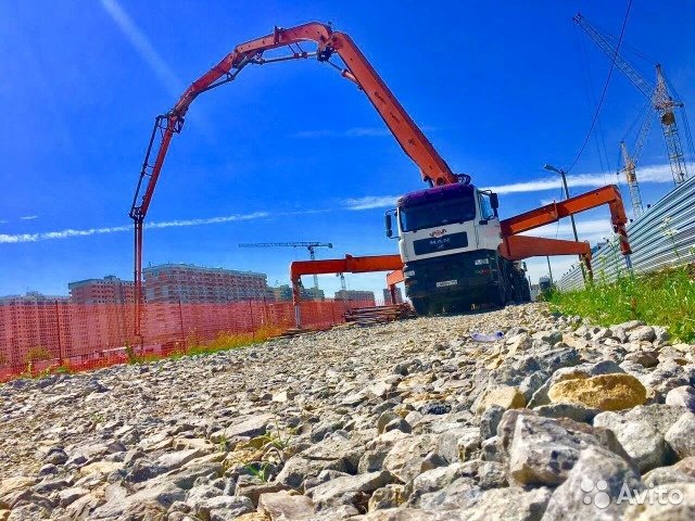 Автобетононасос аренда, услуги бетононасоса