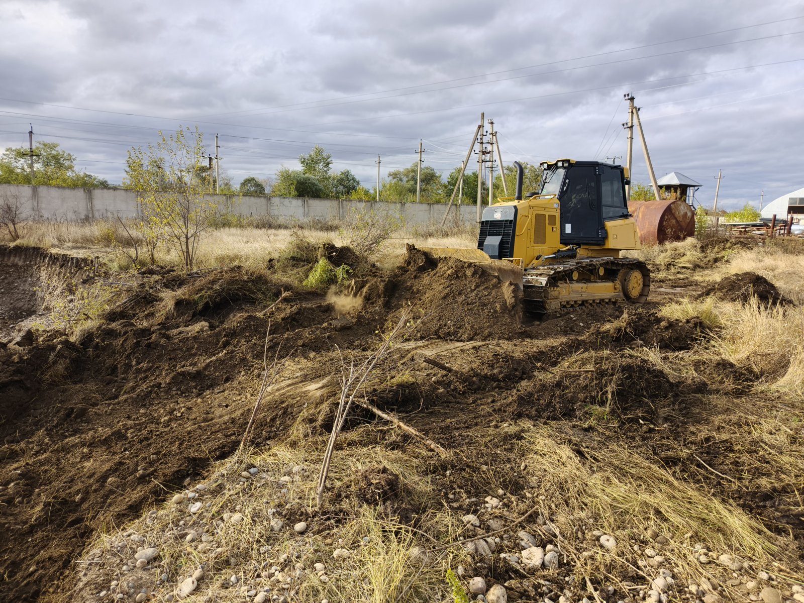 Бульдозер Cat D4 планировщик в аренду