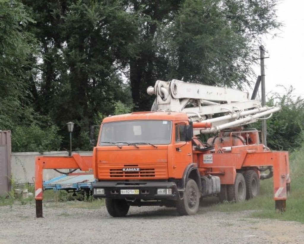 Услуги автобетононасоса от собственника