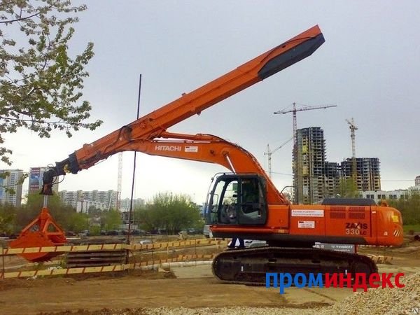 Услуги грейферного погрузчика выдвижной стрелой ПЭ
