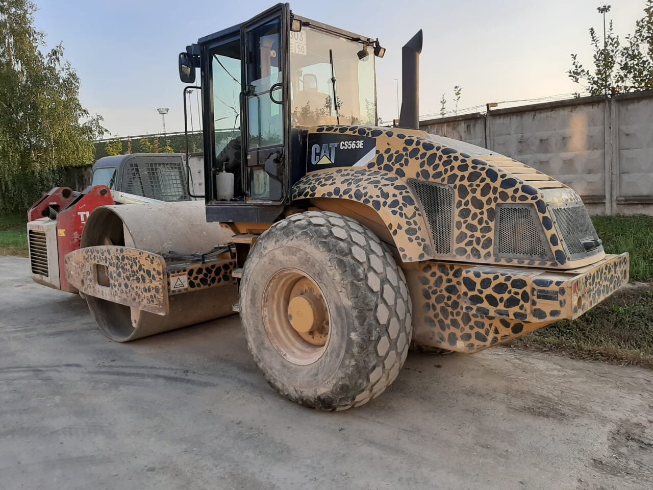 Грунтовый каток CAT 563E