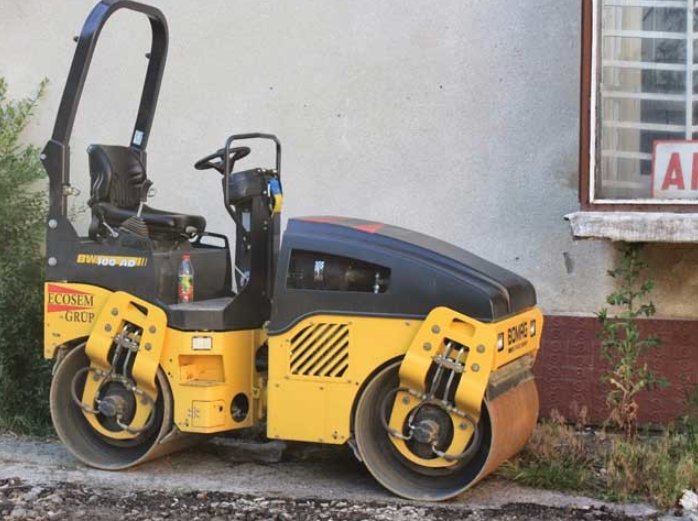 Аренда дорожного катка Bomag BW 100 AD-5 выгодно