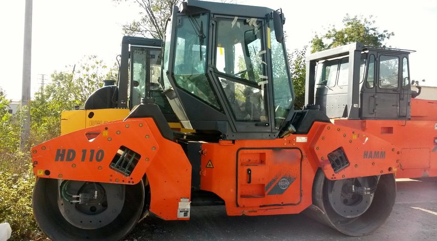 Выгодная аренда виброкатка HAMM HD 110