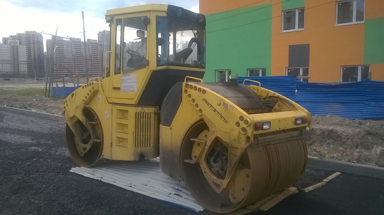 Асфальтоукладчик Vogele 1600, Каток Bomag 8, 5 тонн