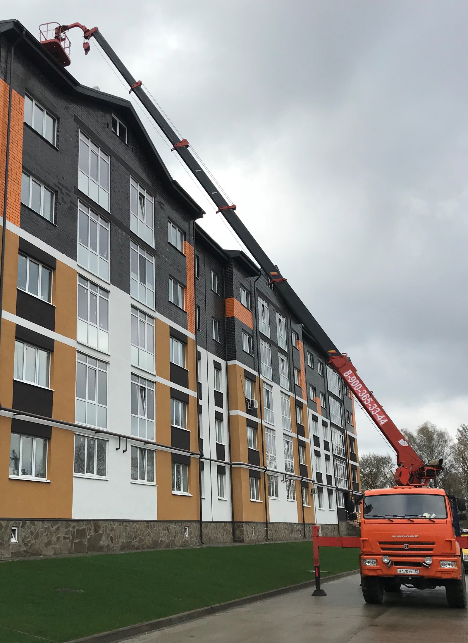 Автовышка 23-25 метра. Телескопическая - вездеход