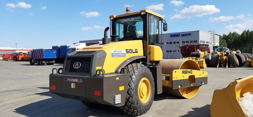Аренда грунтового катка SDLG RS8140