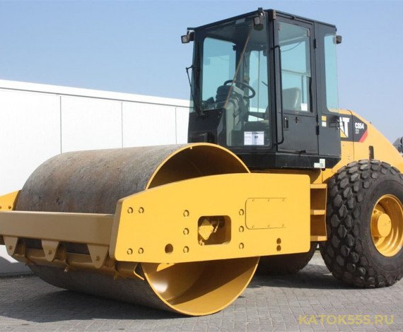 Аренда грунтового катка caterpillar cs54 - 12 тонн