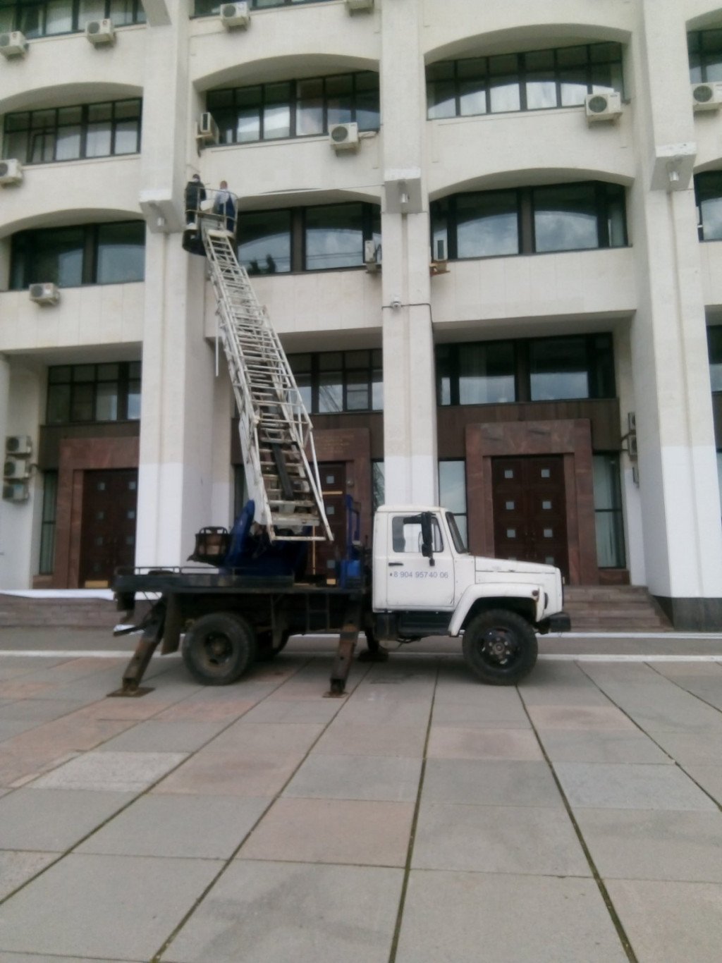 Услуги автовышки. Подъемные работы