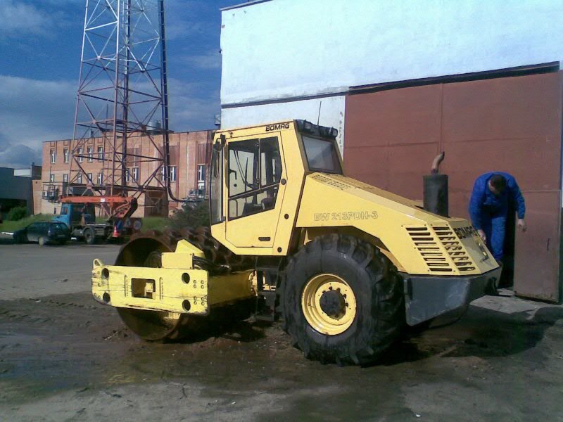 Сдам в аренду дорожный каток Bomag ВW 213 PDH-3