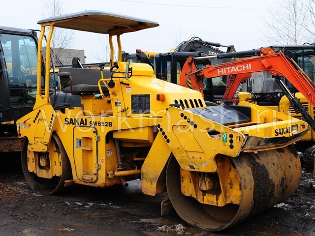 Сдадим в аренду каток Sakai SW652В