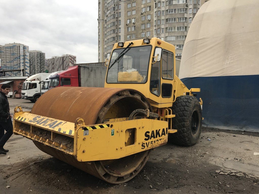 Аренда грузового катка