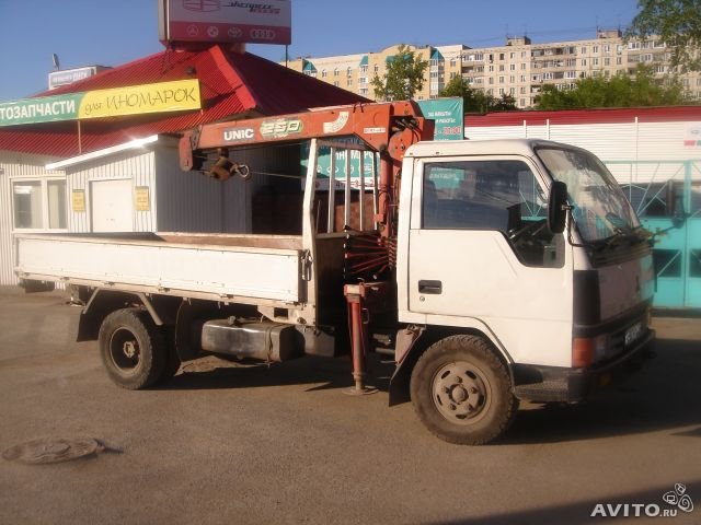Кран-манипулятор Mitsubishi Canter, высота 2. 5м, бытовки